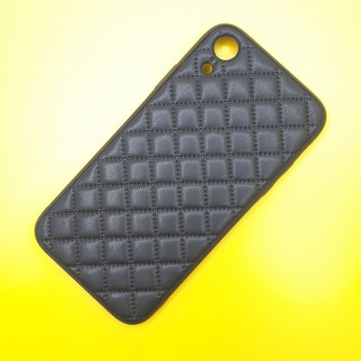 Чехол силикон iPhone XR кожаное плетение (Черный)